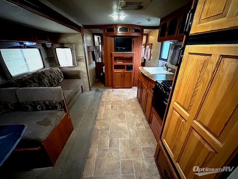2010 Coachmen Freedom Express 292BHDS RV Photo 2