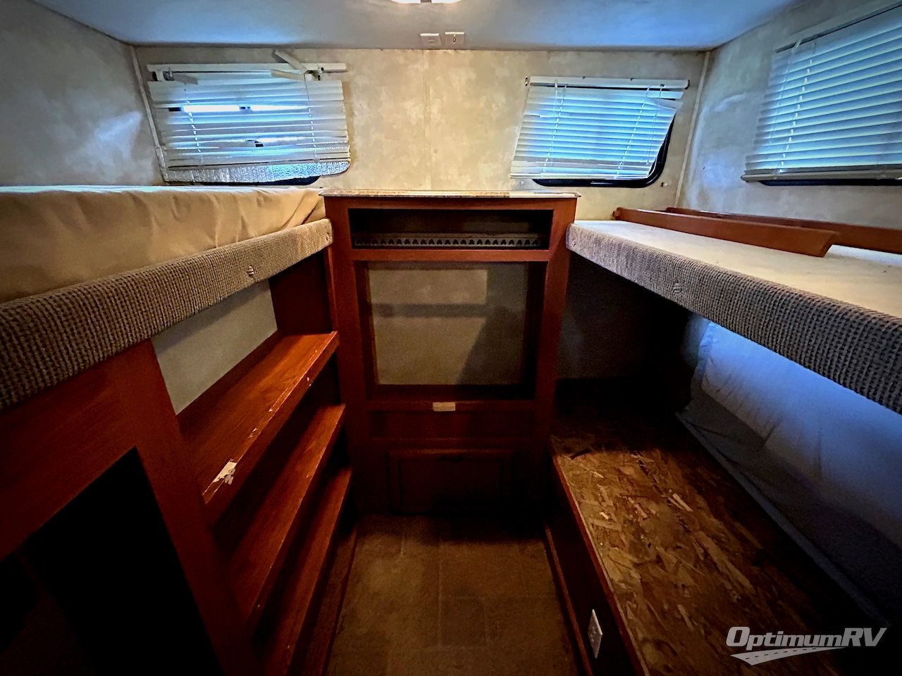 2010 Coachmen Freedom Express 292BHDS Photo 14