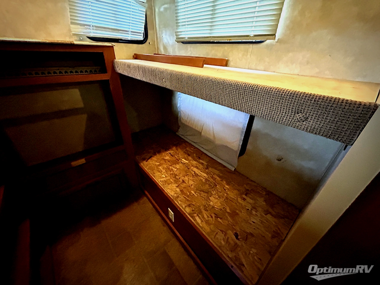 2010 Coachmen Freedom Express 292BHDS Photo 16