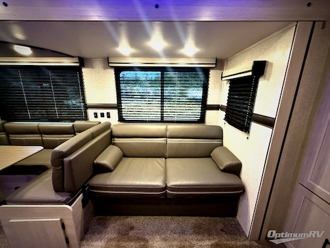 2023 CrossRoads Zinger ZR333DB RV Photo 2
