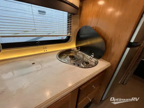 2017 Renegade Vienna 25VQRS RV Photo 4