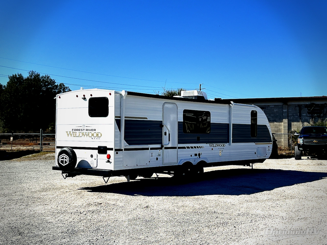 2026 Forest River Wildwood X-Lite 26ICE Photo 2