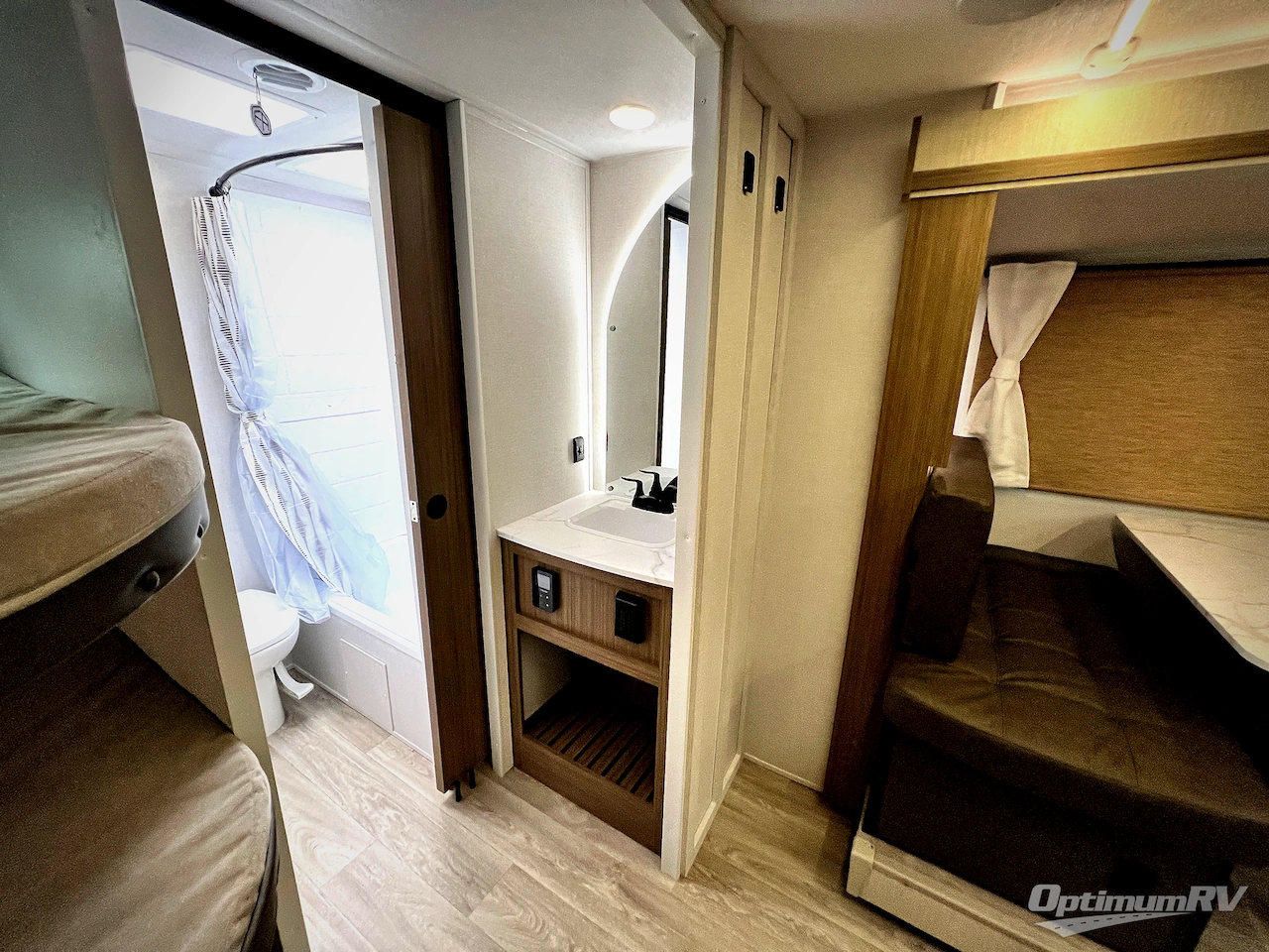 2026 Forest River Wildwood X-Lite 26ICE Photo 18