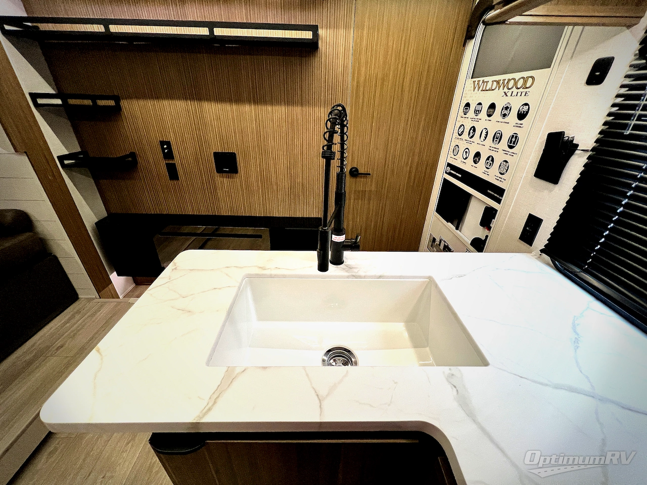 2026 Forest River Wildwood X-Lite 273QBXL Photo 7