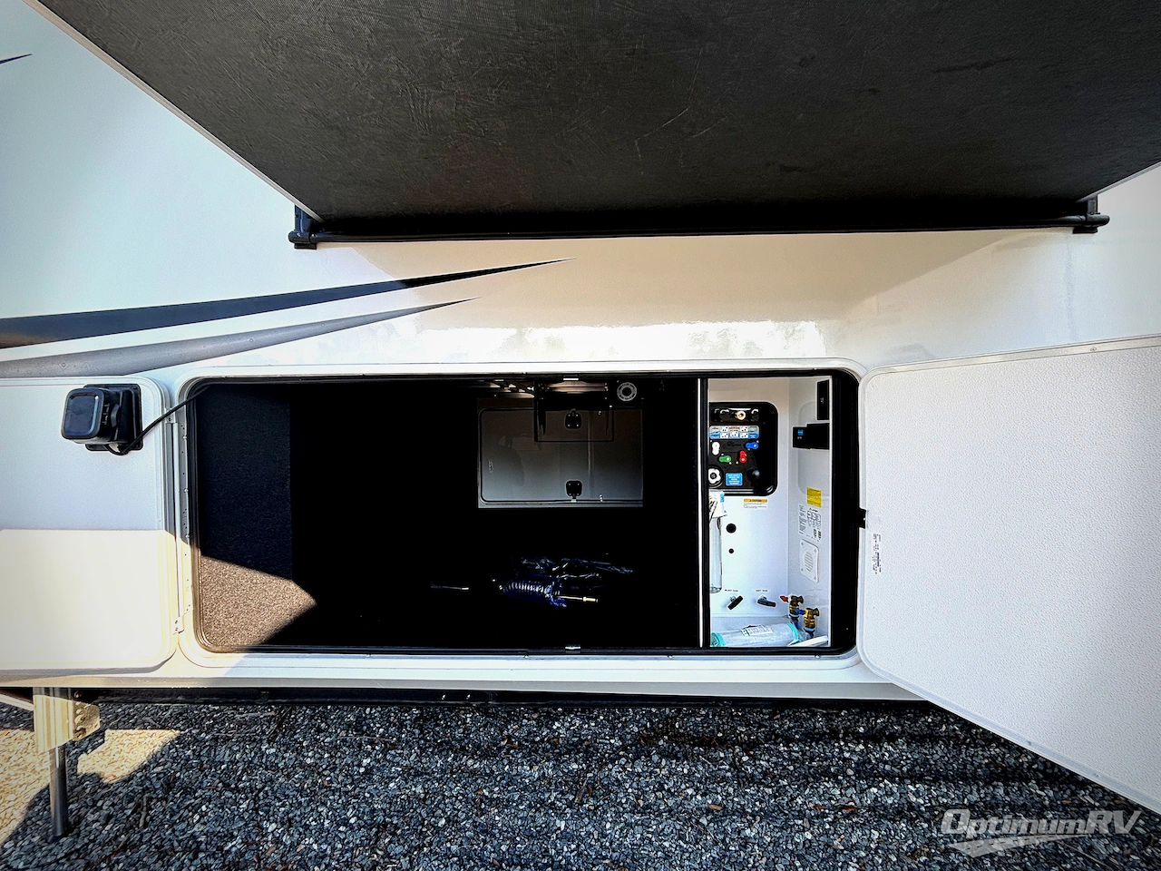 2026 Grand Design Solitude 417KB Photo 8