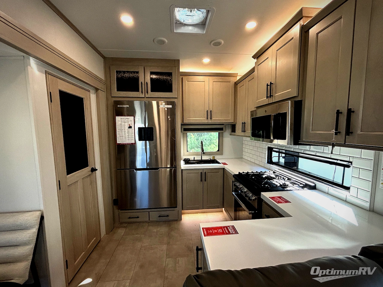 2026 Grand Design Solitude 417KB Photo 13