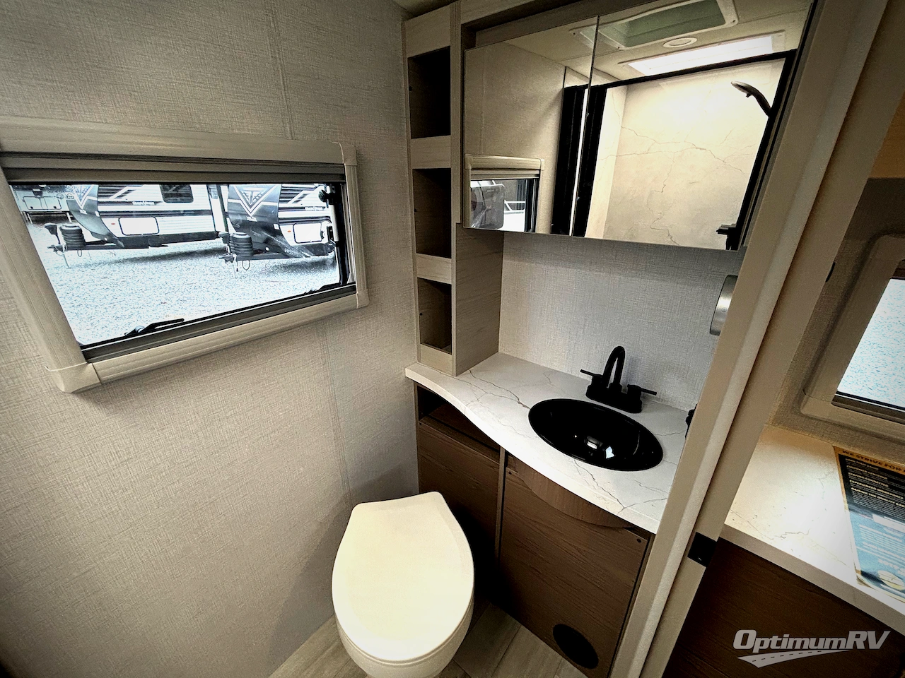 2026 Grand Design Serenova 150HL Photo 11