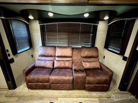 2020 Keystone Cougar 353SRX RV Photo 4