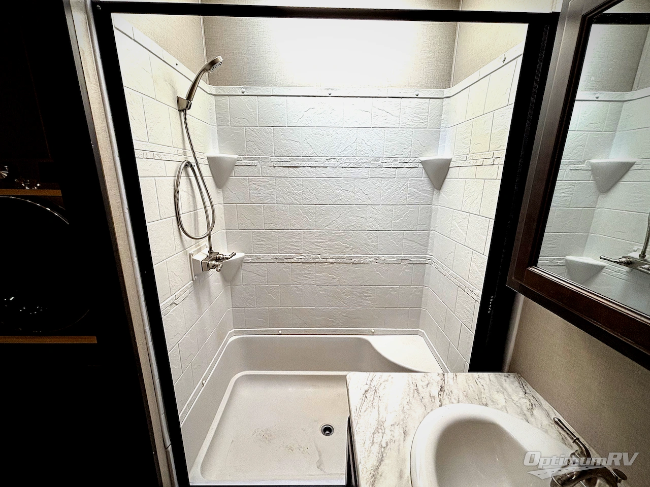 2020 Coachmen Brookstone 344FL Photo 18