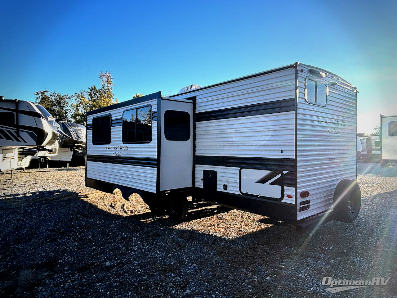 2026 Grand Design Transcend Xplor 27DBX Photo 3