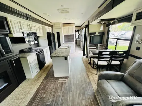 2020 Jayco Jay Flight Bungalow 40RLTS RV Photo 2