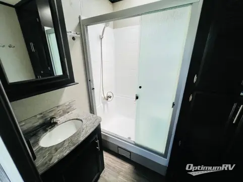 2020 Jayco Jay Flight Bungalow 40RLTS RV Photo 4