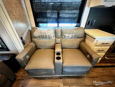 2020 Jayco Eagle 317RLOK RV Photo 2