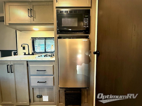 2025 Keystone Hideout Sport Single Axle 175BH RV Photo 3