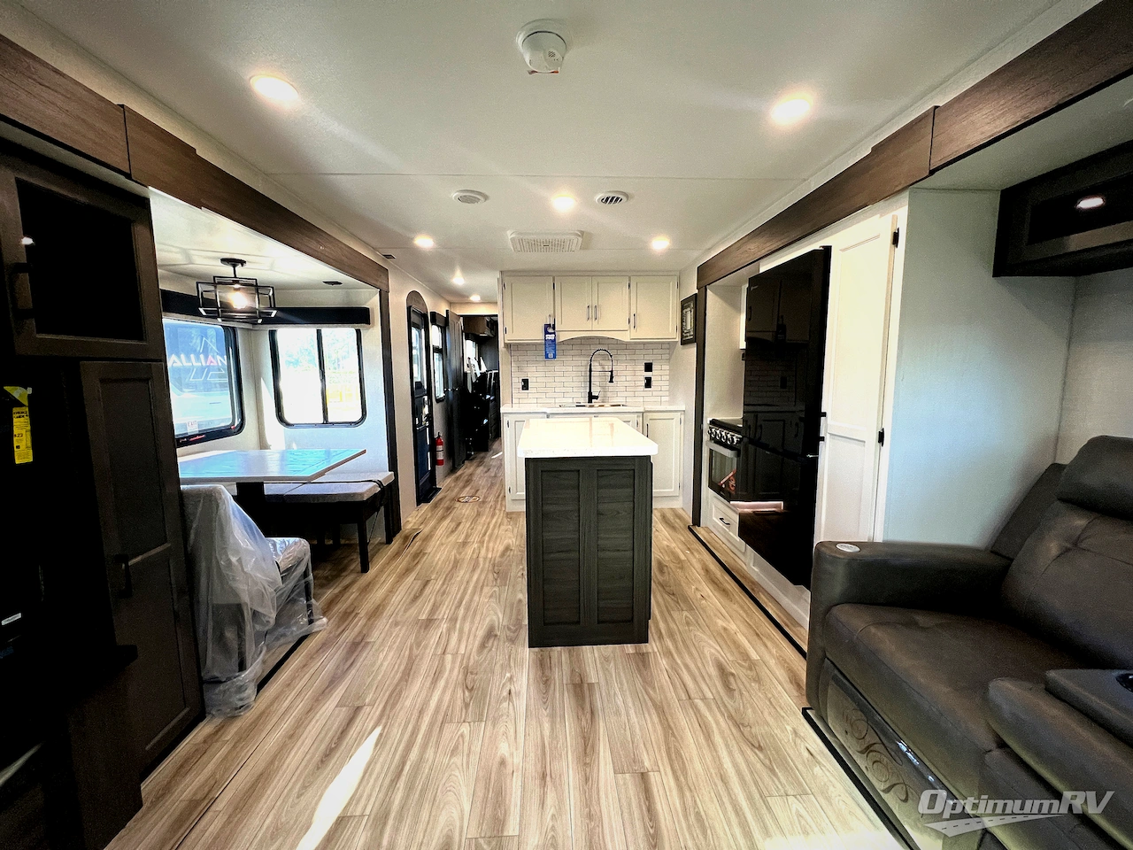 2026 Venture SportTrek Touring Edition STT333VMI Photo 6