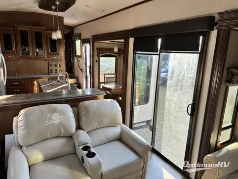 2017 Jayco Pinnacle 38REFS RV Photo 3