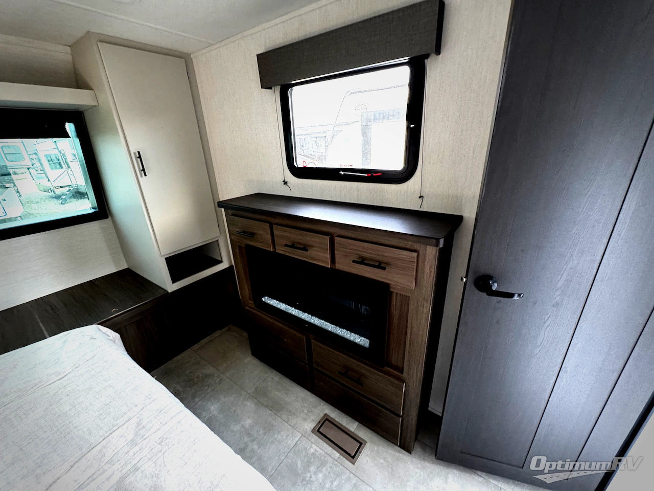 2026 Prime Time LaCrosse 3510DB Photo 18