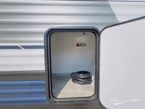 2025 Palomino Puma 27RBDS RV Photo 4