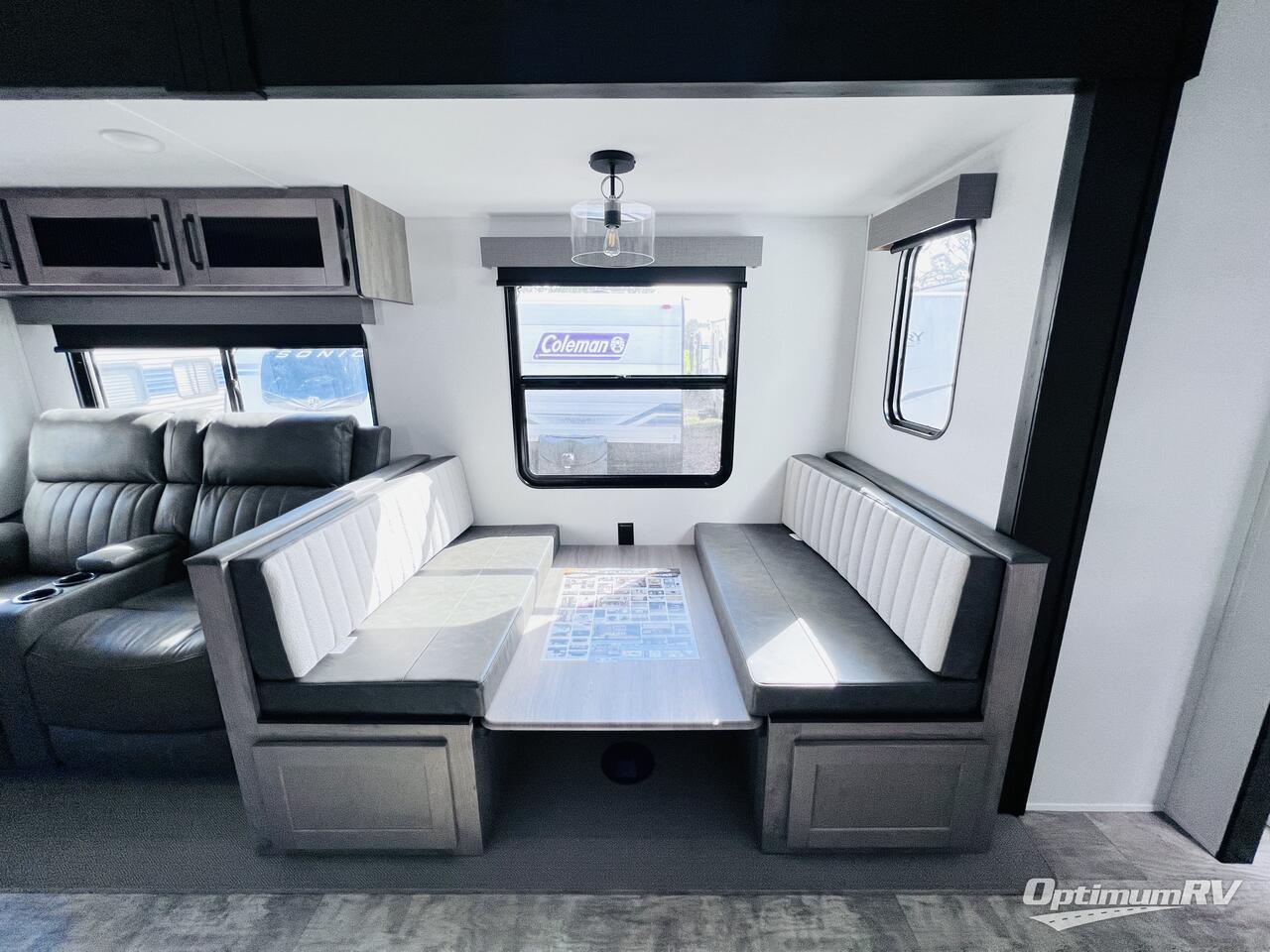 2025 Palomino Puma 337BH Photo 33