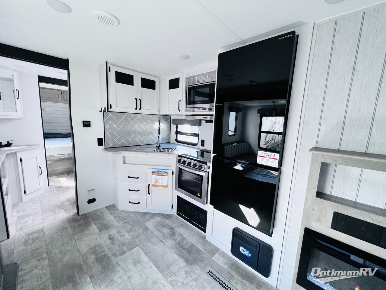 2025 Palomino Puma 337BH Photo 34