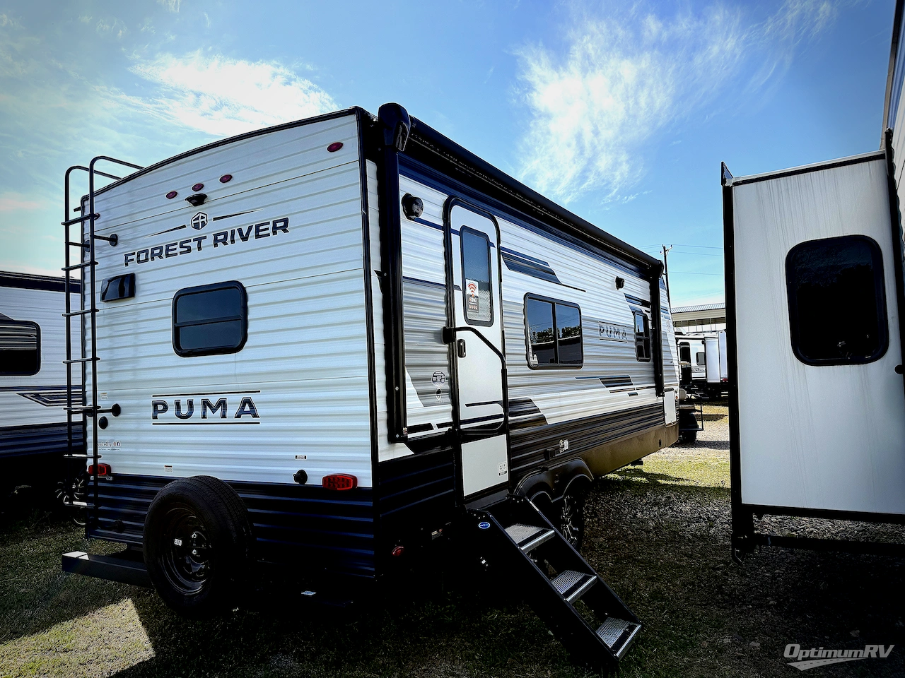 2025 Palomino Puma 227RK Photo 2