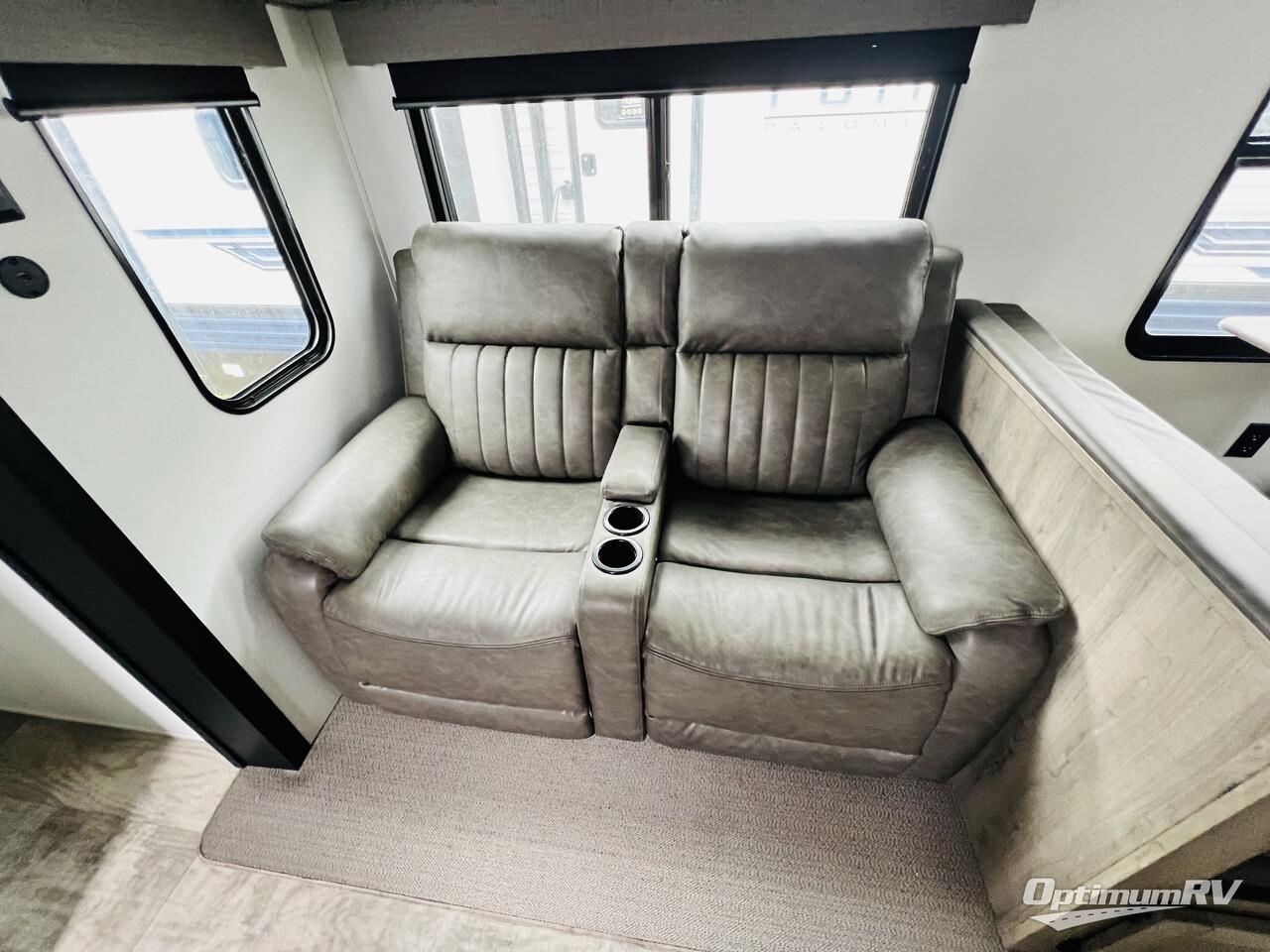 2025 Palomino Puma 337BH Photo 6