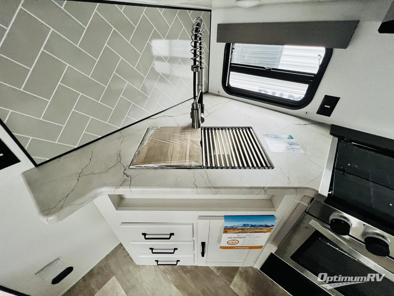 2025 Palomino Puma 337BH Photo 10
