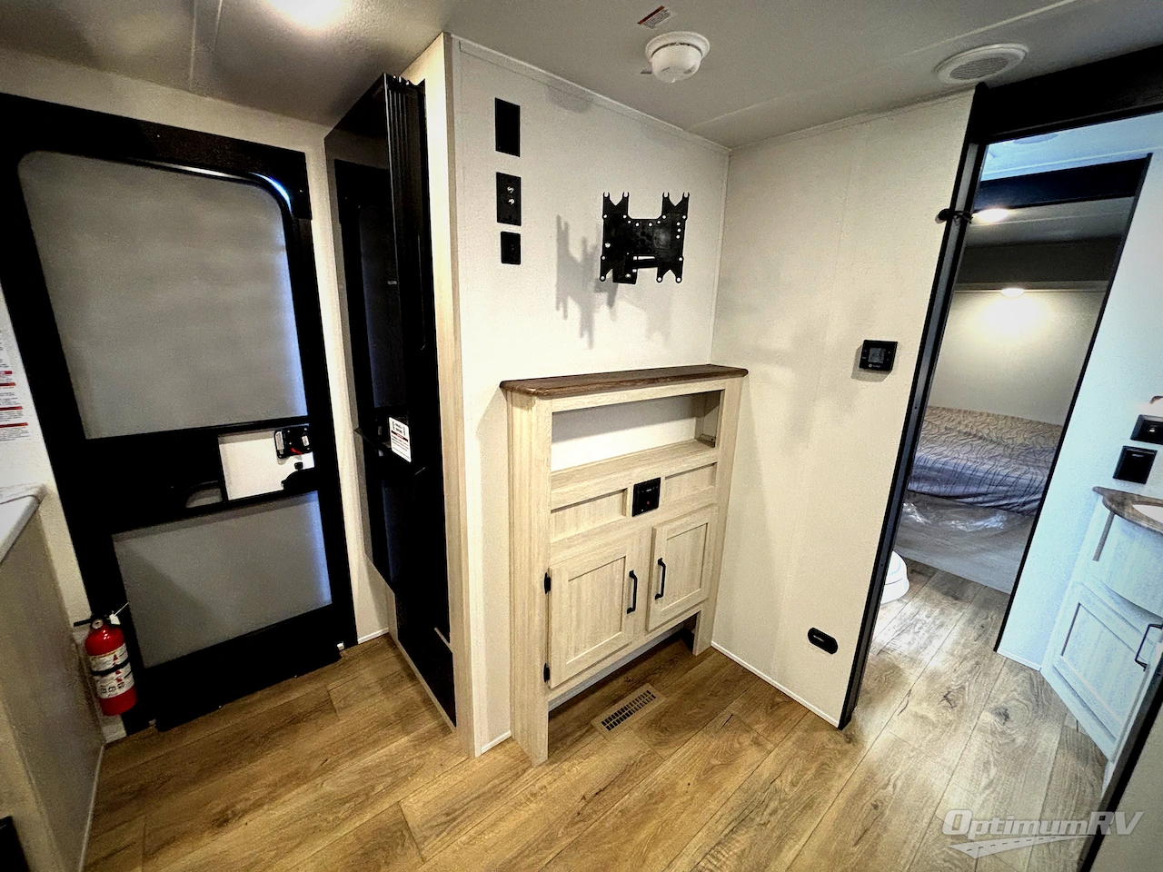 2026 Forest River Puma Camping Edition 211FKCE Photo 9