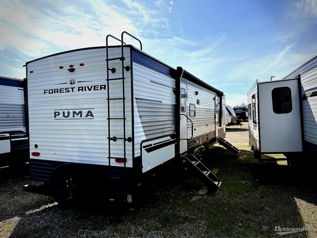 2025 Palomino Puma 28BHSS-2B Photo 2