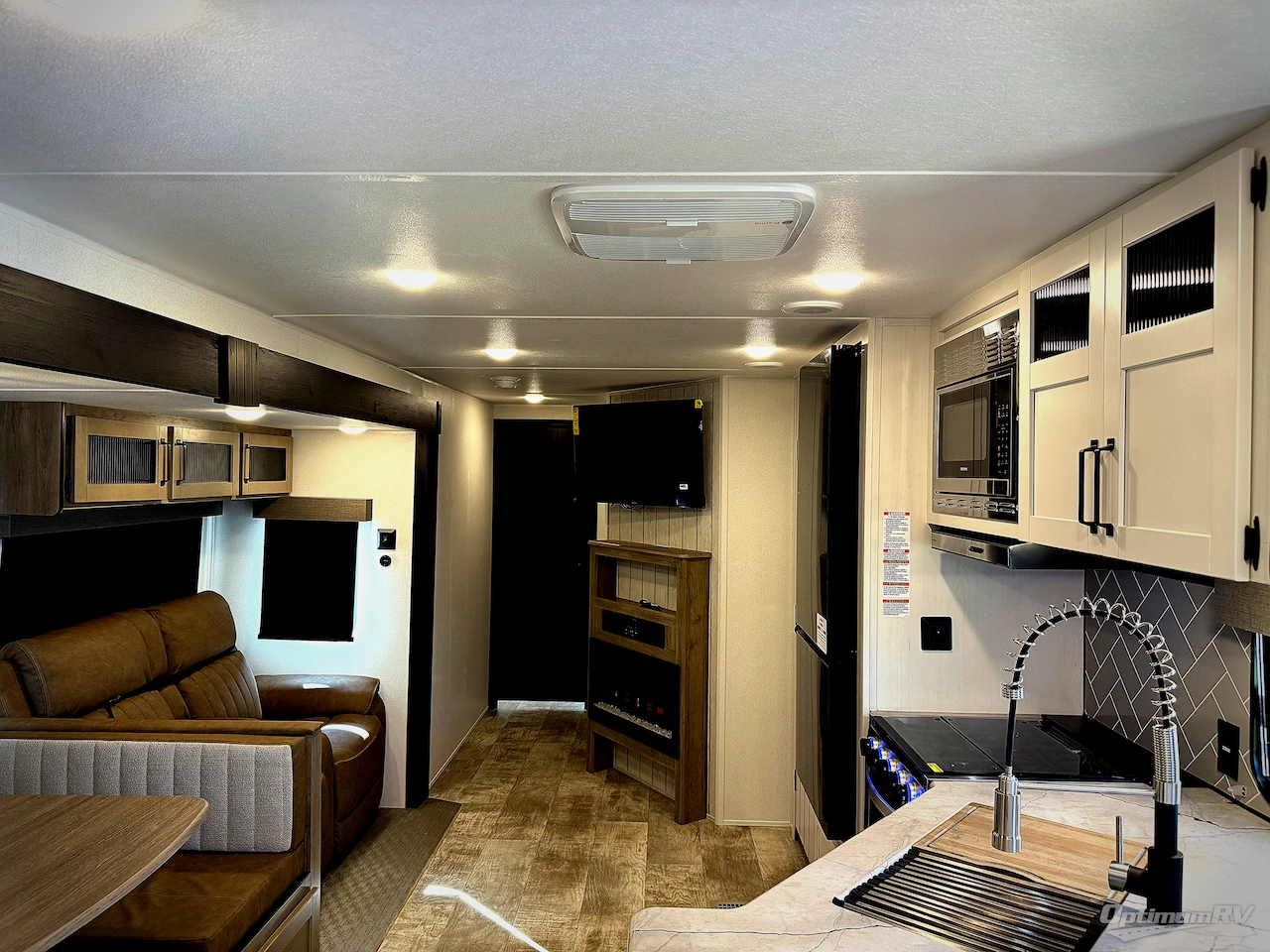 2025 Palomino Puma 28BHSS-2B Photo 3