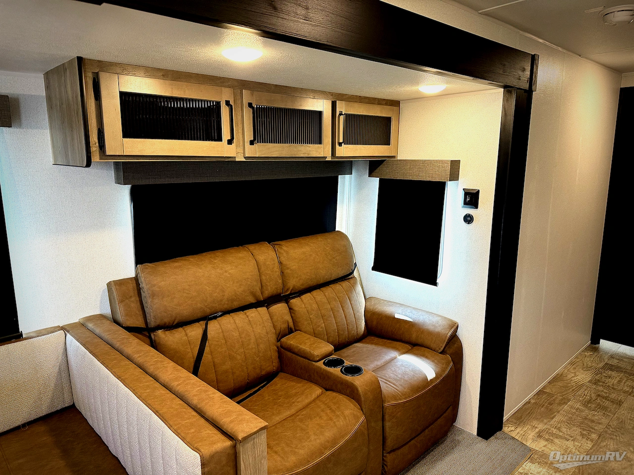 2025 Palomino Puma 28BHSS-2B Photo 5
