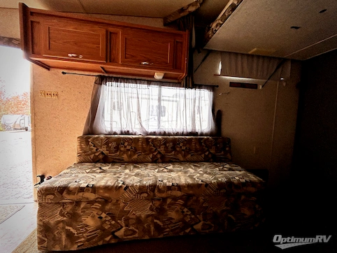 2006 Warrior Mfg Weekend Warrior Super Lite 1900FK RV Photo 3