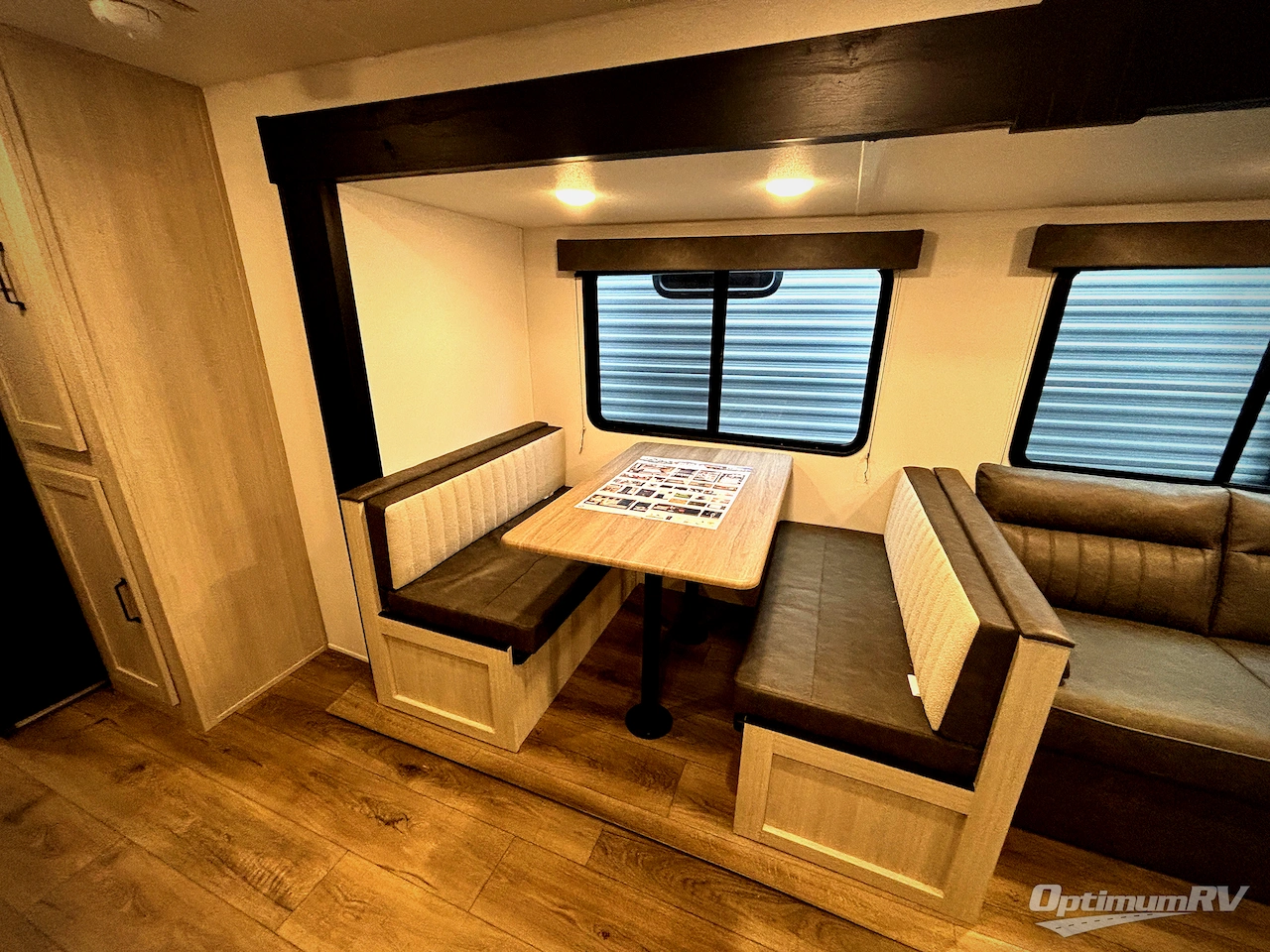 2025 Palomino Puma Camping Edition 304BHCE Photo 9