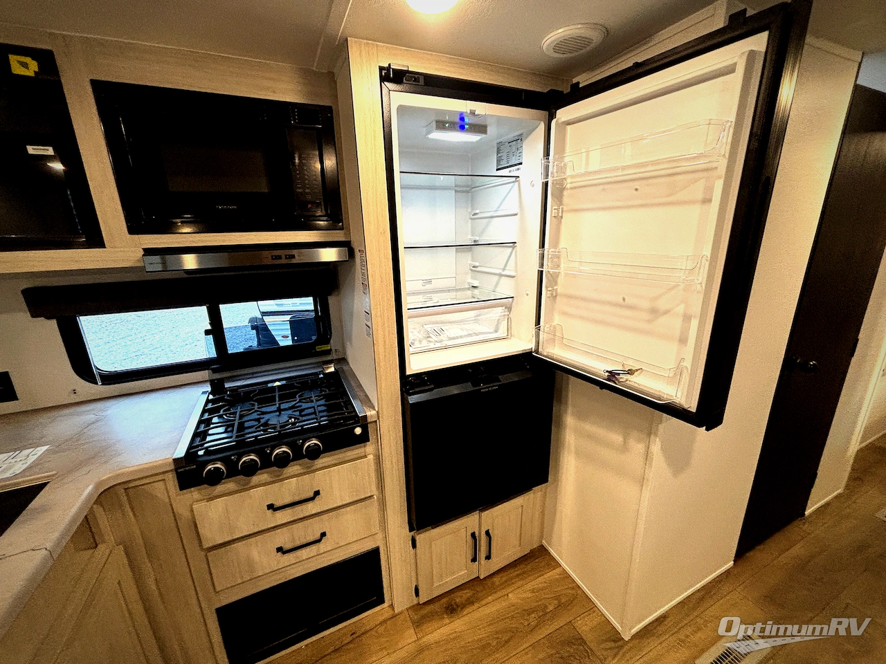 2025 Palomino Puma Camping Edition 304BHCE Photo 11