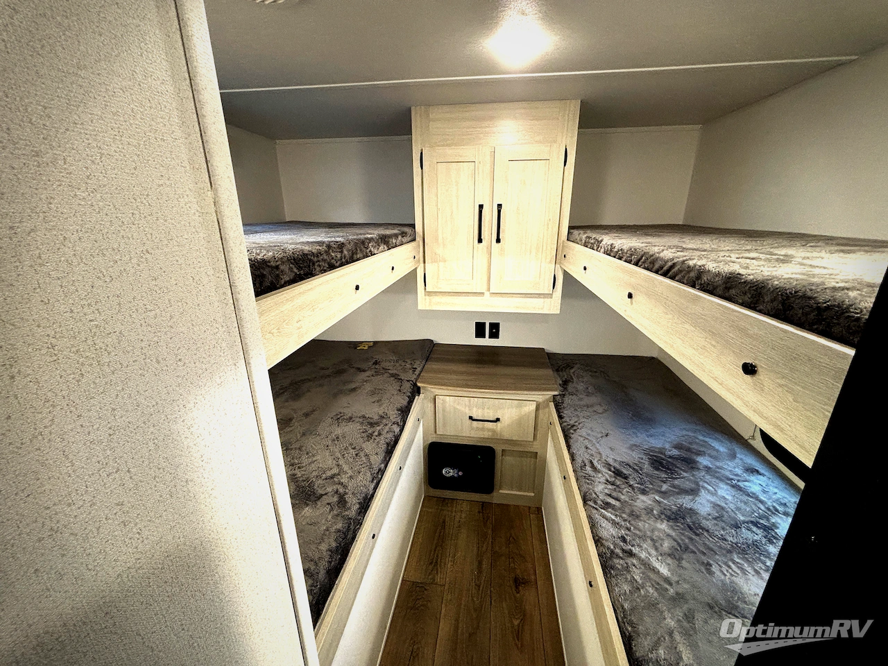 2025 Palomino Puma Camping Edition 304BHCE Photo 12