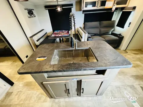 2024 Palomino Puma 32BH2B RV Photo 3