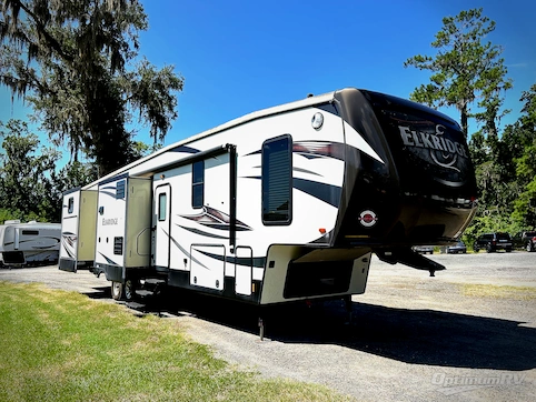 Used 2016 Heartland ElkRidge 38RSRT Featured Photo