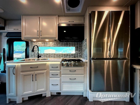 2025 Fleetwood Bounder 36F RV Photo 3