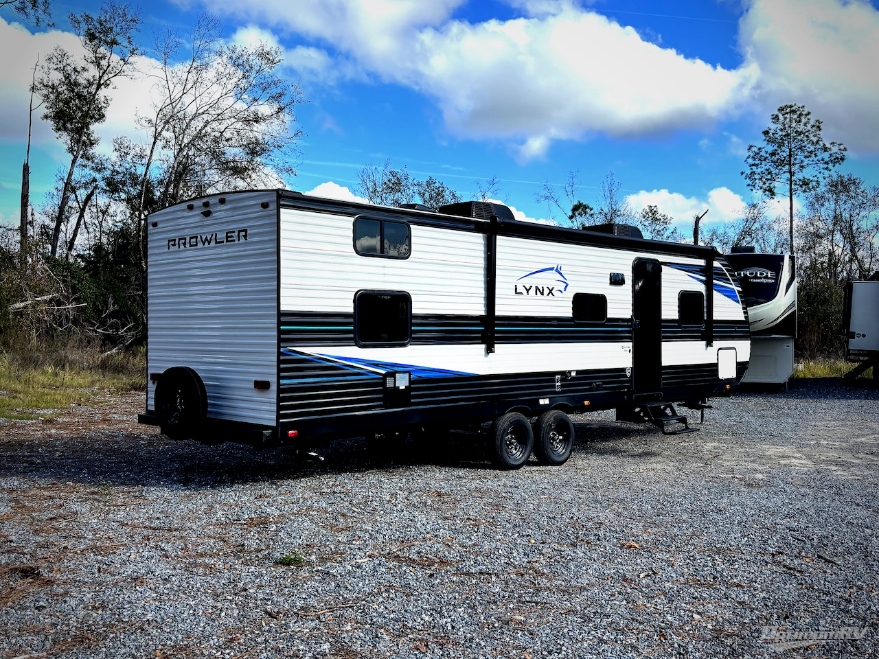 2025 Heartland Prowler Lynx 3005QBX Photo 2