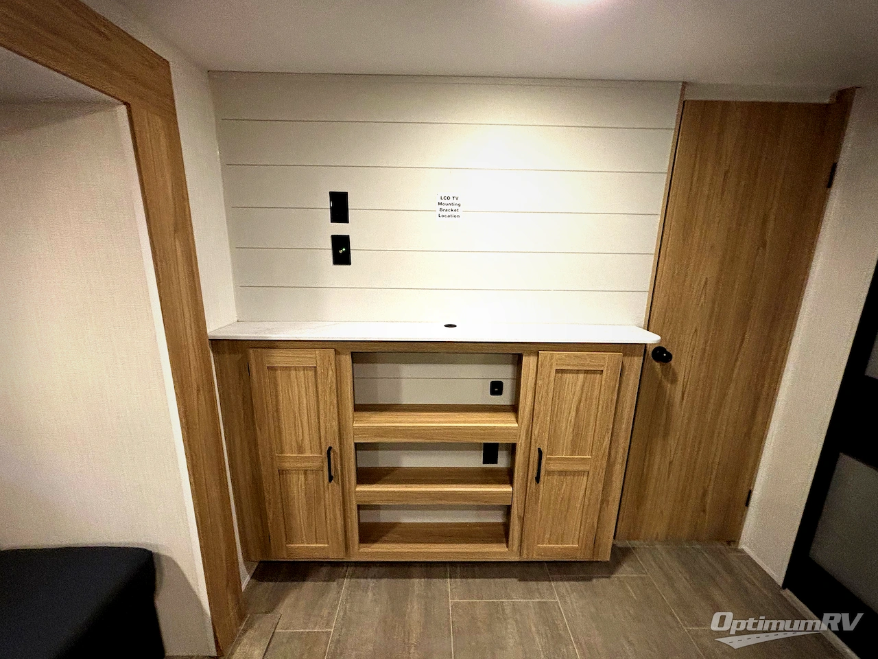 2025 Heartland Prowler Lynx 3005QBX Photo 8