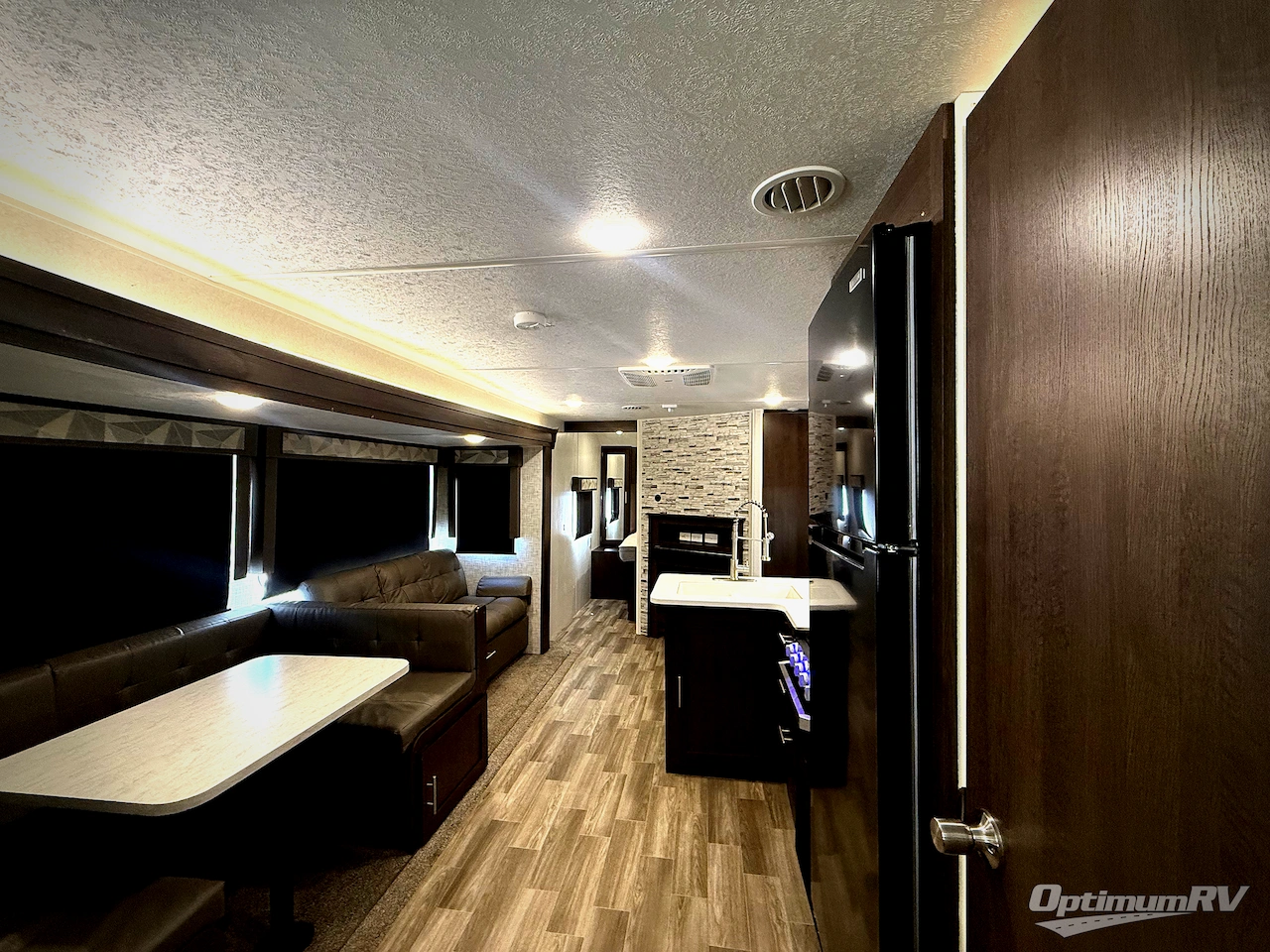 2020 Forest River Wildwood 26DBUD Photo 5