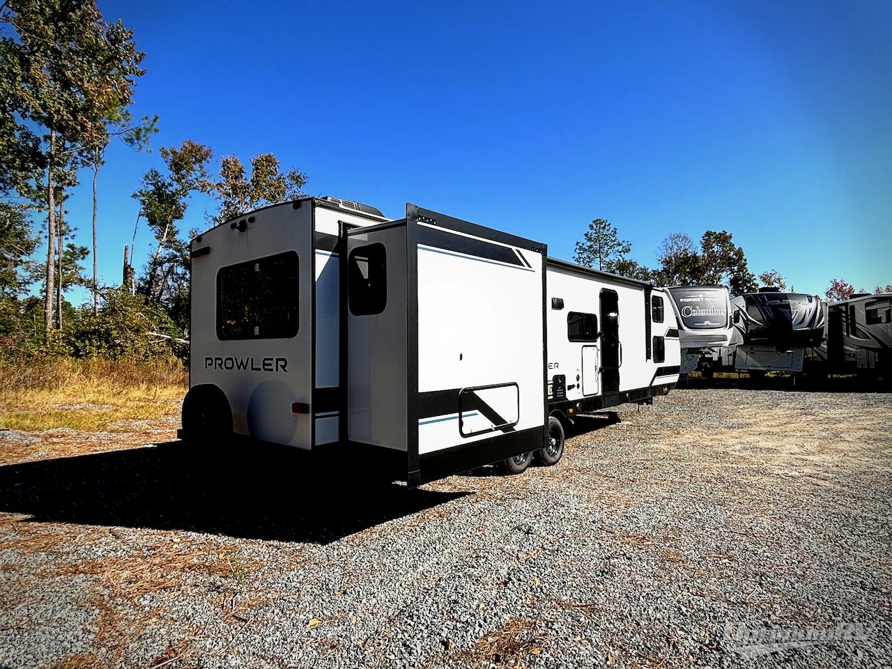 2025 Heartland Prowler 3212BH Photo 2