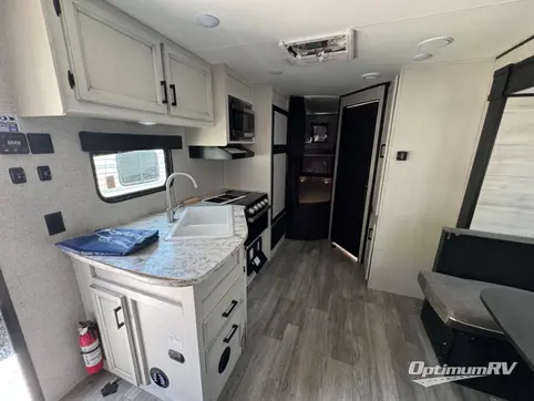 2021 Jayco Jay Flight SLX 8 242BHS RV Photo 4