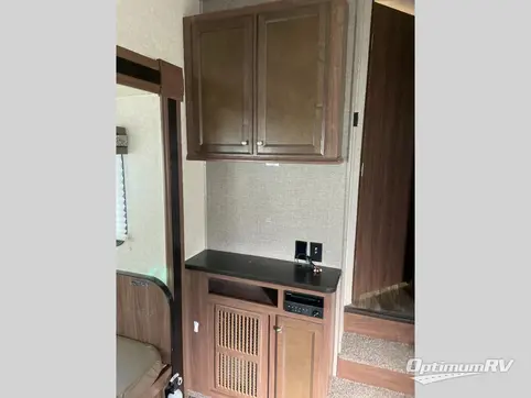 2017 Heartland ElkRidge Xtreme Light E255 RV Photo 3