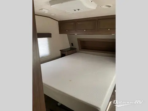 2017 Heartland ElkRidge Xtreme Light E255 RV Photo 4