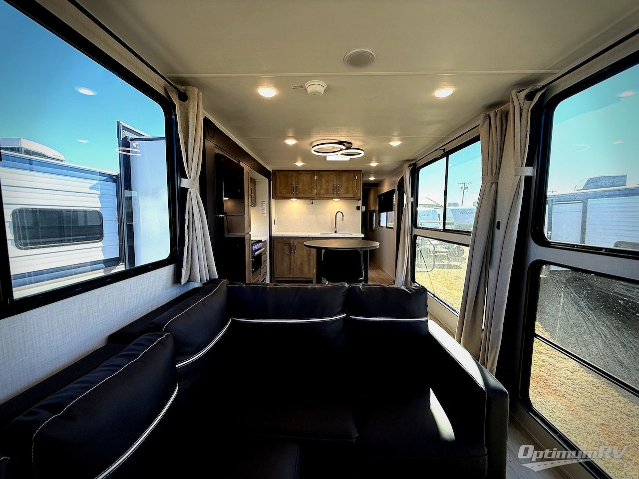 2026 Keystone Springdale 31SUNROOM Photo 5