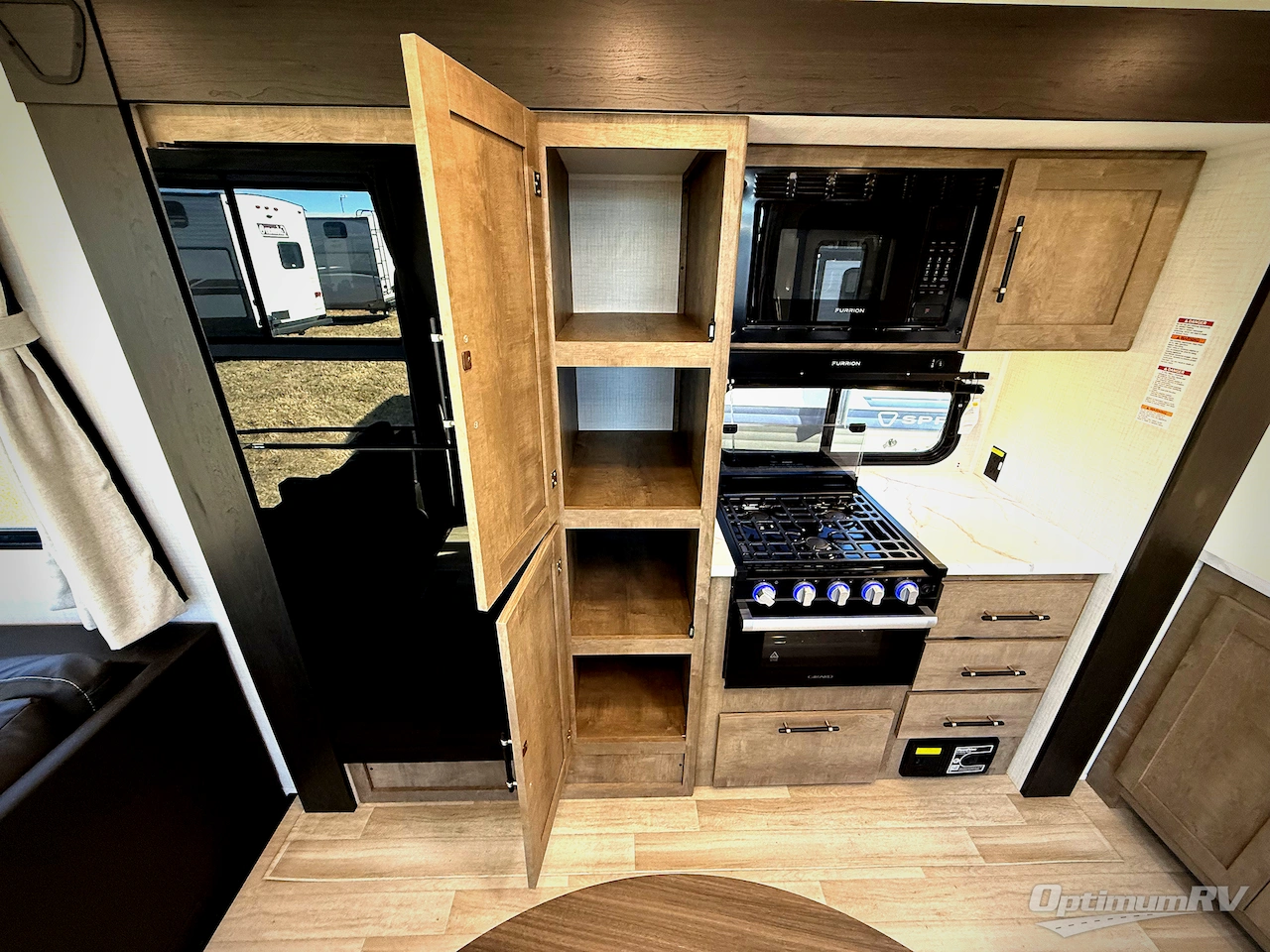 2026 Keystone Springdale 31SUNROOM Photo 10