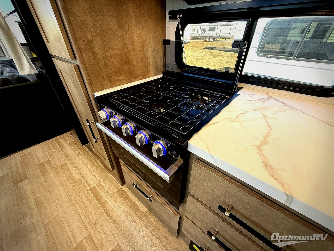 2026 Keystone Springdale 31SUNROOM Photo 12