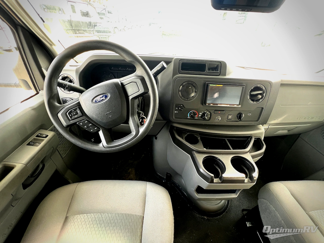 2023 Forest River Sunseeker LE 3250DSLE Ford Photo 8