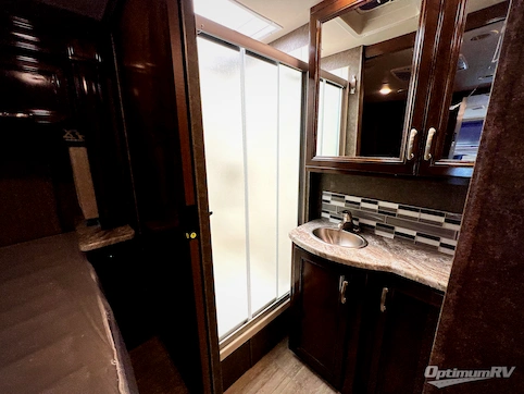 2021 Thor Magnitude BH35 RV Photo 4